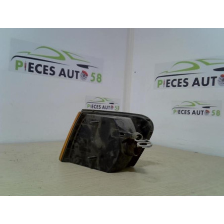 Optique avant secondaire droit (feux)(clignotant) FORD  d’occasion