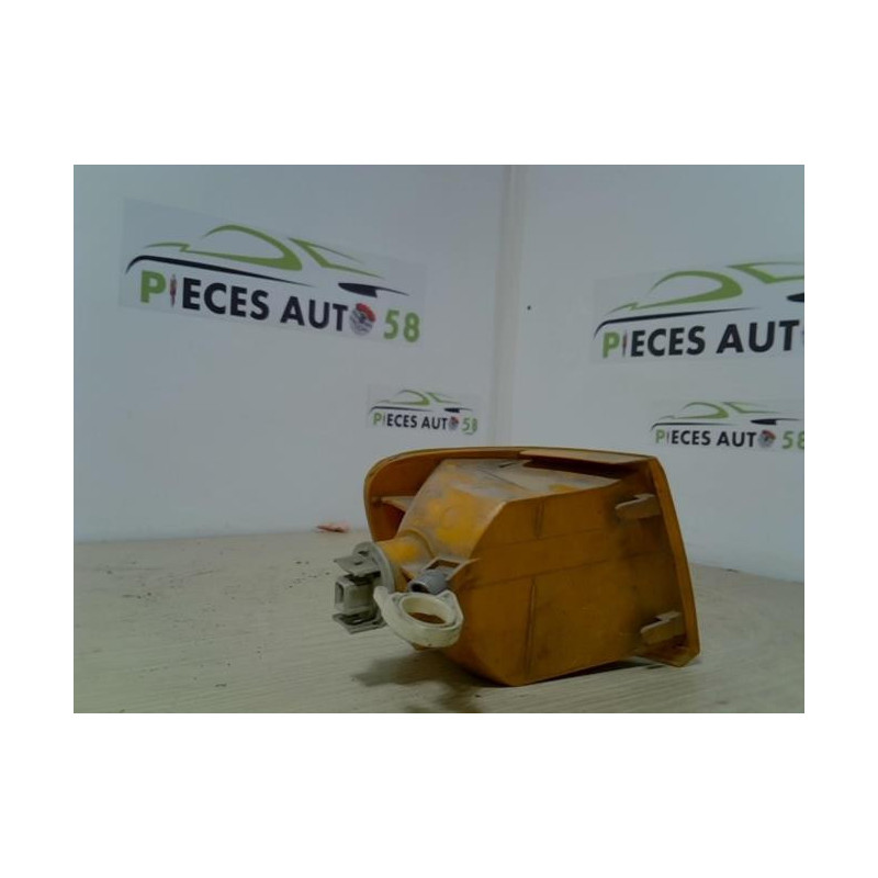 Optique avant secondaire gauche (feux)(clignotant) FORD  d’occasion