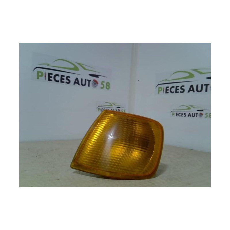 Optique avant principal gauche (feux)(phare) FORD  d’occasion