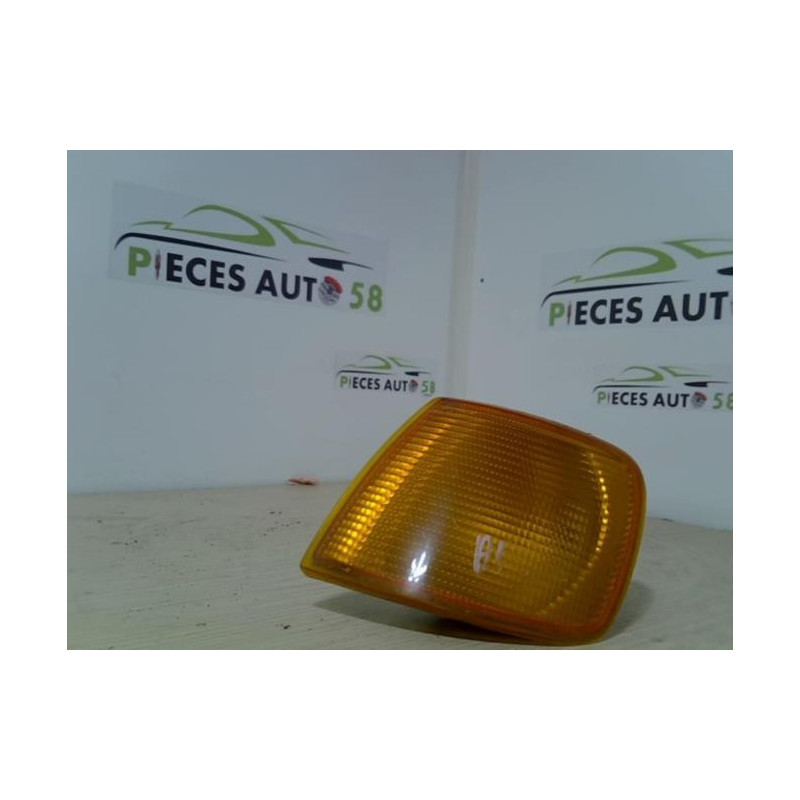 Optique avant secondaire gauche (feux)(clignotant) FORD  d’occasion