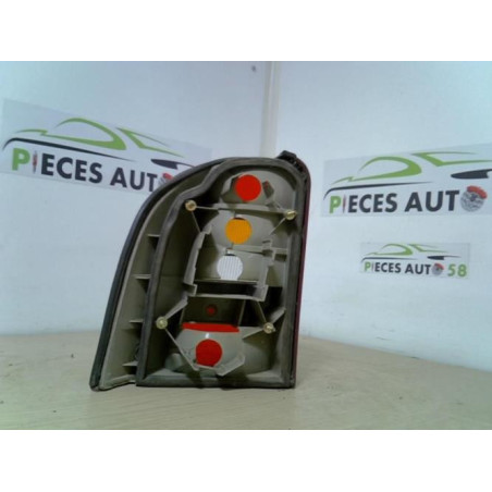 Feu arriere principal droit (feux) FORD MONDEO 1 PHASE 2 BREAK d’occasion