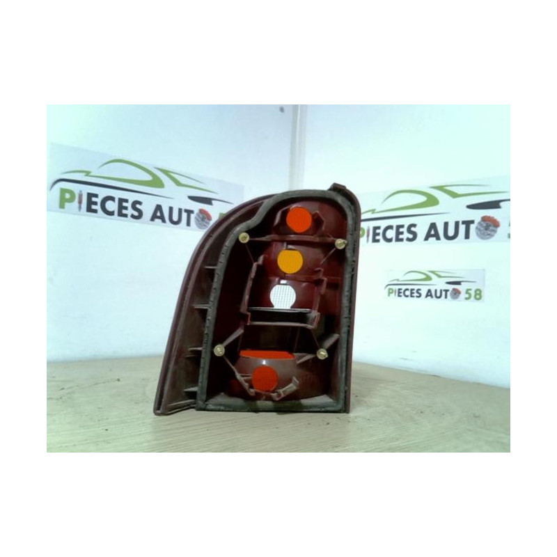 Feu arriere principal droit (feux) FORD  d’occasion