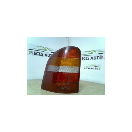 Feu arriere principal gauche (feux) FORD 1.8 TD d’occasion