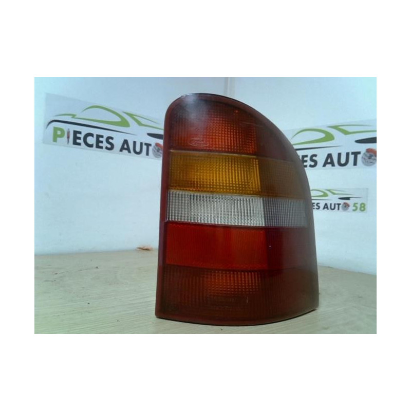 Feu arriere principal droit (feux) FORD MONDEO 1 PHASE 2 BREAK d’occasion
