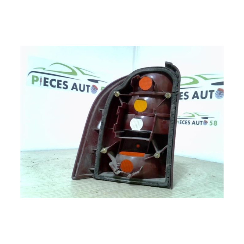 Feu arriere principal droit (feux) FORD MONDEO 1 PHASE 2 BREAK d’occasion