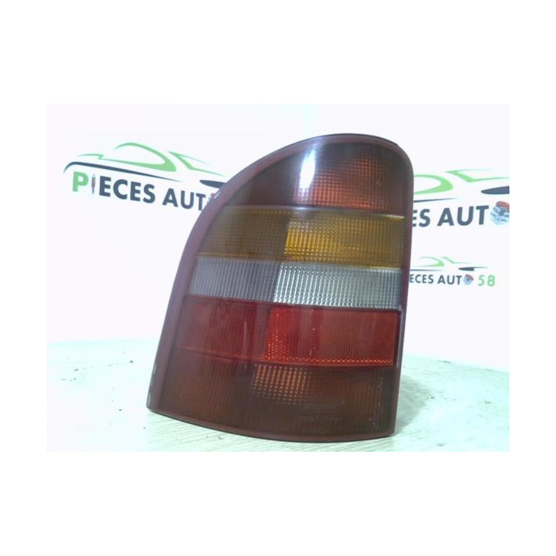 Feu arriere principal gauche (feux) FORD MONDEO 1 PHASE 2 BREAK d’occasion