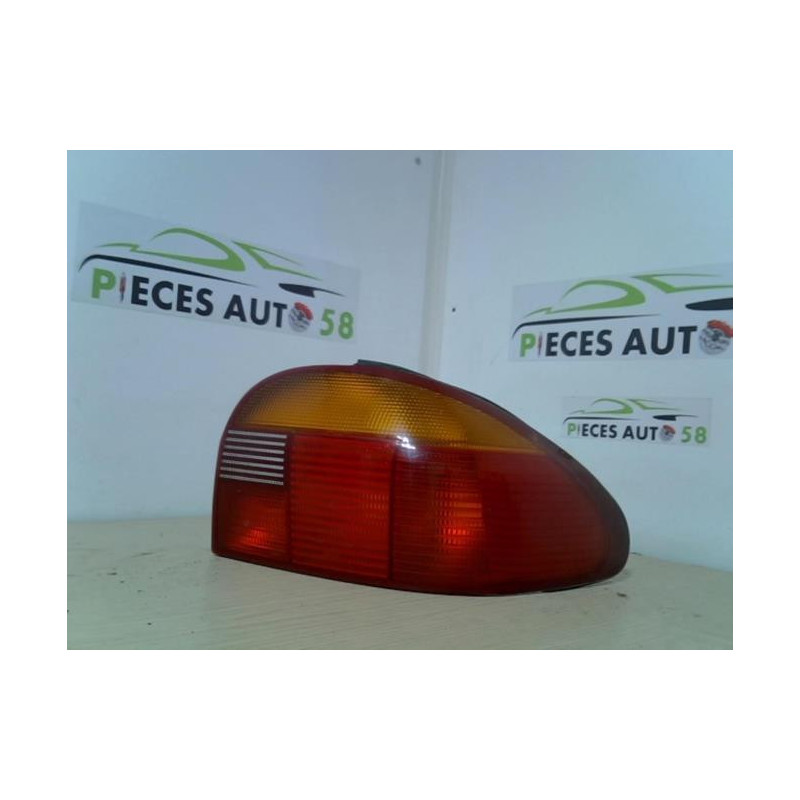 Feu arriere principal droit (feux) FORD MONDEO 1 PHASE 1 d’occasion
