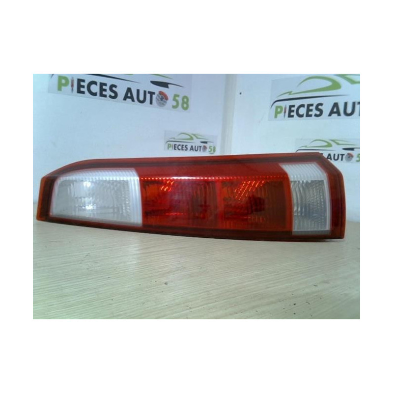 Feu arriere principal droit (feux) OPEL MERIVA A PHASE 1 d’occasion