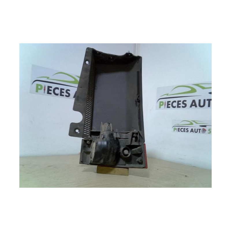 Anti brouillard arriere gauche OPEL 1.3 CDTI 75 16V d’occasion