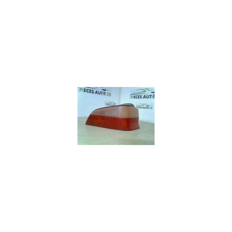 Feu arriere principal droit (feux) PEUGEOT 106 PHASE 2 d’occasion