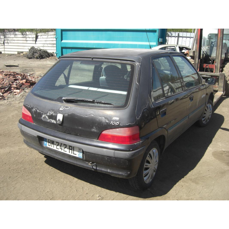 Feu arriere principal droit (feux) PEUGEOT 106 PHASE 2 d’occasion