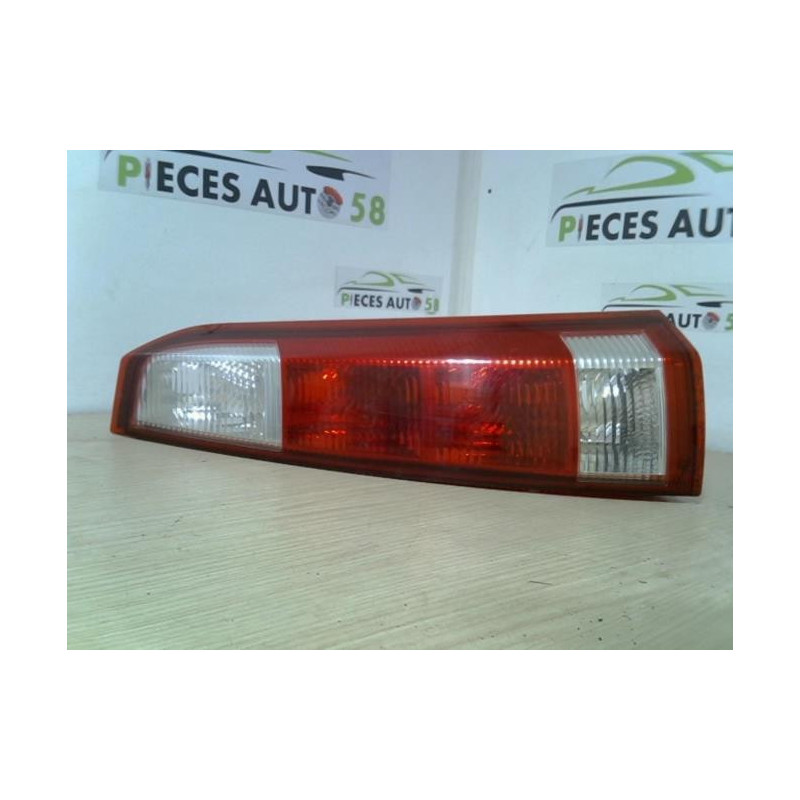 Feu arriere principal droit (feux) OPEL MERIVA A PHASE 1 d’occasion