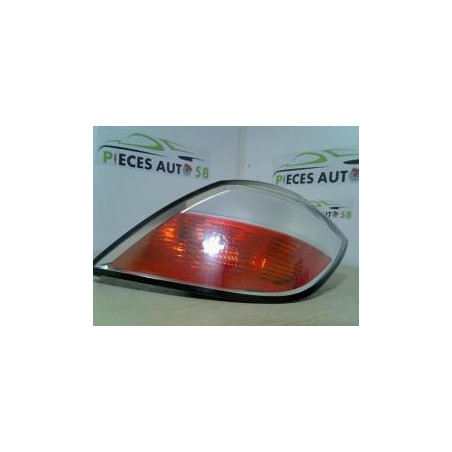 Feu arriere principal droit (feux) OPEL ASTRA H PHASE 1 d’occasion