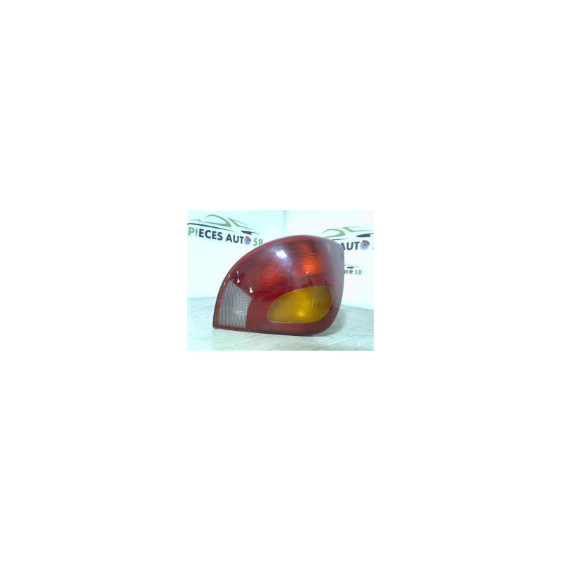 Feu arriere principal droit (feux) FORD FIESTA 4 PHASE 1 d’occasion
