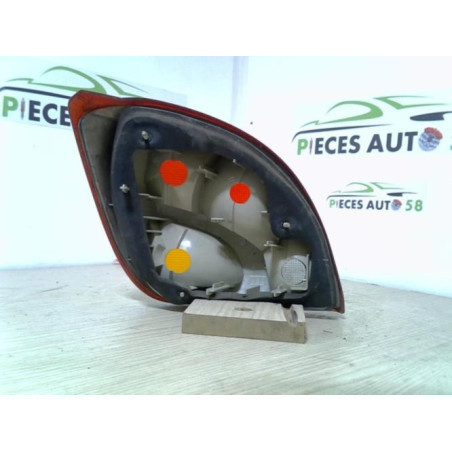 Feu arriere principal droit (feux) FORD FIESTA 4 PHASE 1 d’occasion
