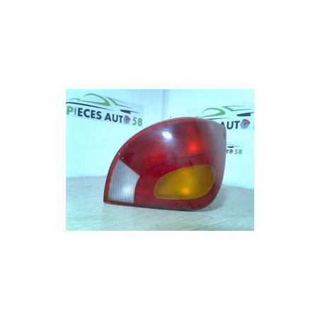 Feu arriere principal droit (feux) FORD FIESTA 4 PHASE 2 d’occasion