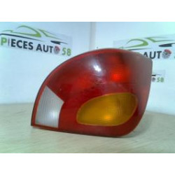 Feu arriere principal droit (feux) FORD FIESTA 4 PHASE 2 d’occasion