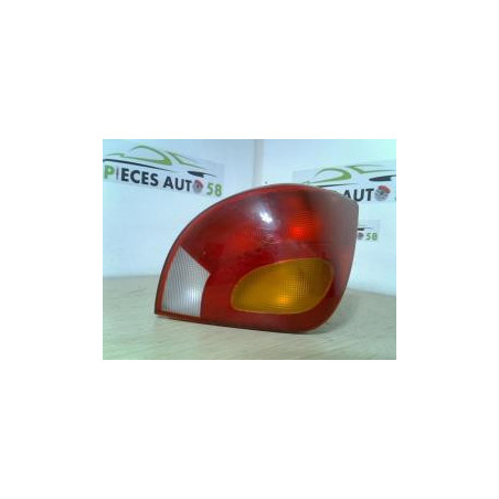 Feu arriere principal droit (feux) FORD FIESTA 4 PHASE 2 d’occasion