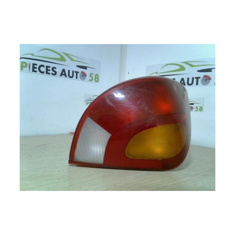 Feu arriere principal droit (feux) FORD  d’occasion