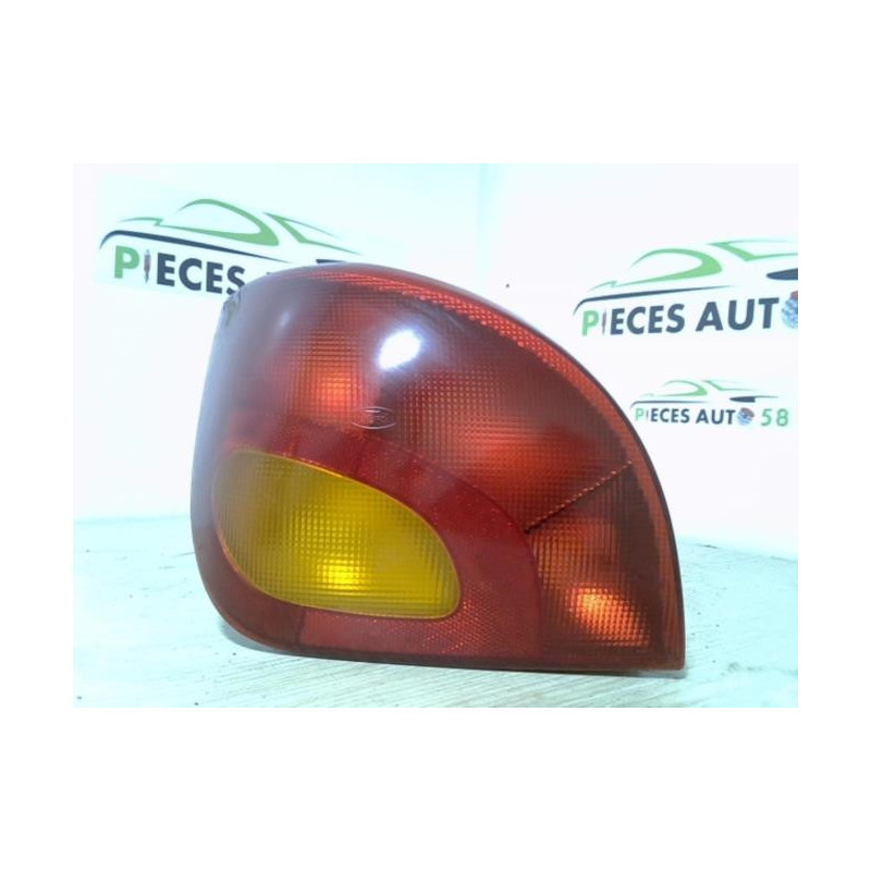 Feu arriere principal gauche (feux) FORD FIESTA 4 PHASE 1 d’occasion
