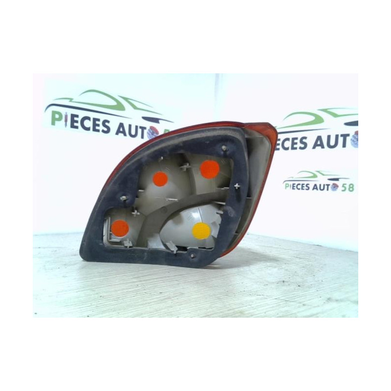 Feu arriere principal gauche (feux) FORD FIESTA 4 PHASE 1 d’occasion