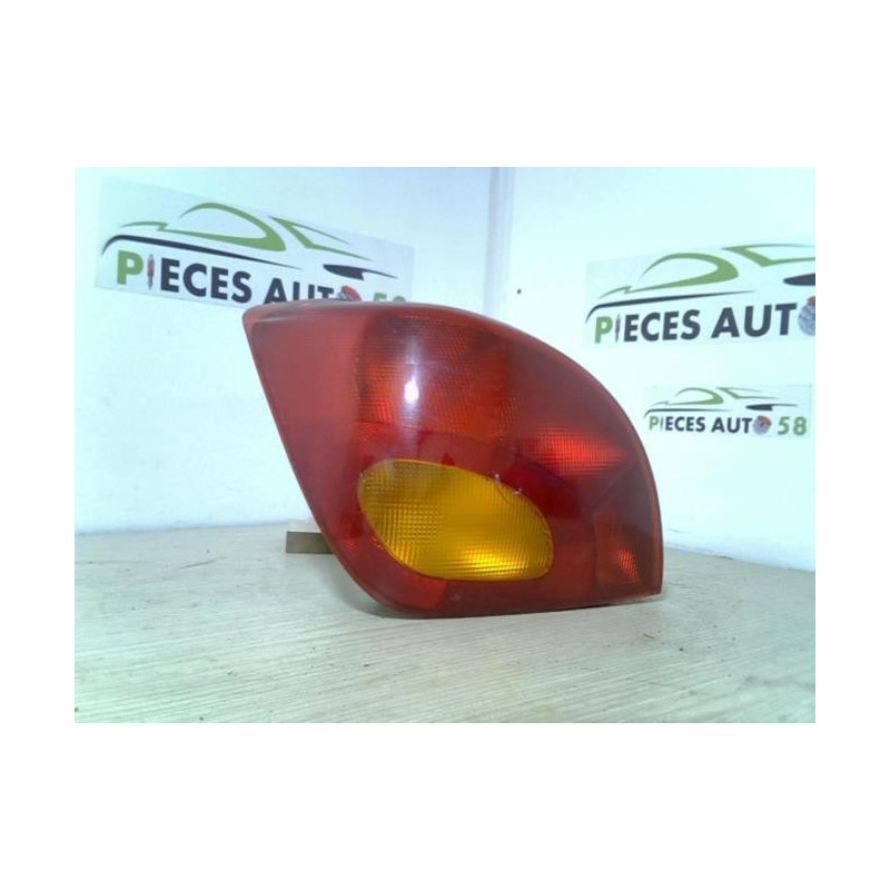 Feu arriere principal gauche (feux) FORD FIESTA 4 PHASE 1 d’occasion