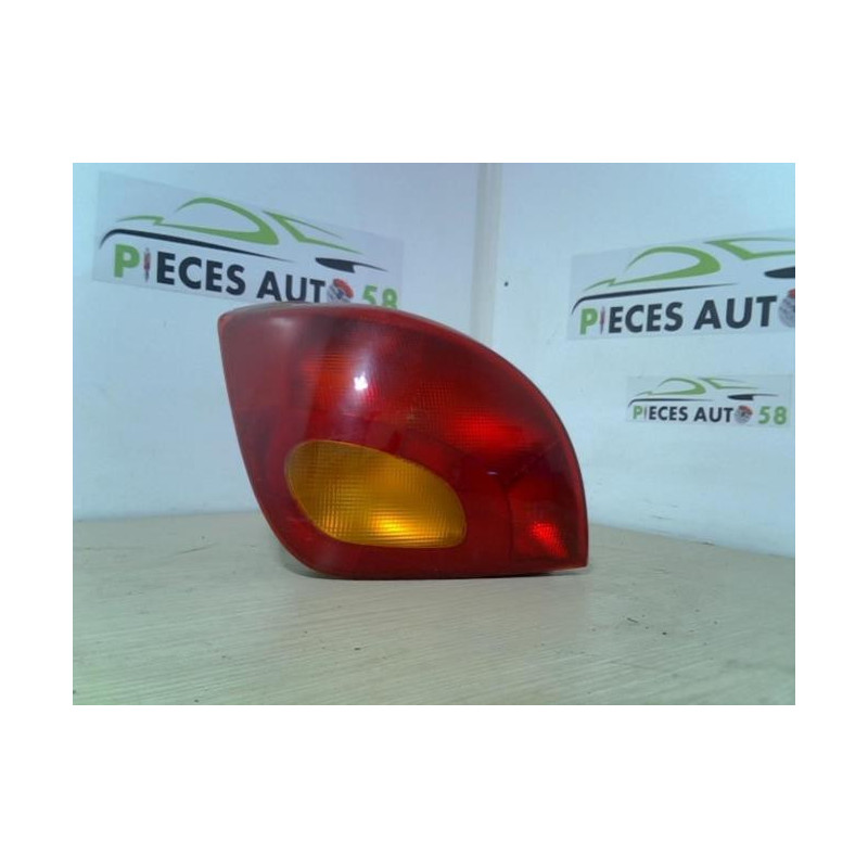 Feu arriere principal gauche (feux) FORD FIESTA 4 PHASE 1 d’occasion
