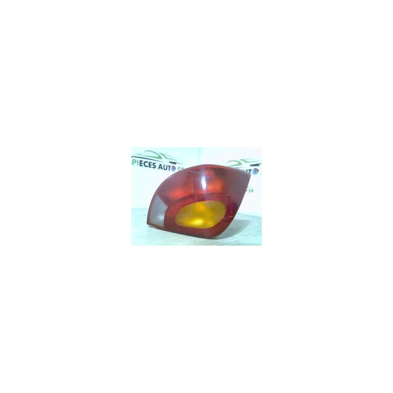 Feu arriere principal droit (feux) FORD FIESTA 4 PHASE 1 d’occasion