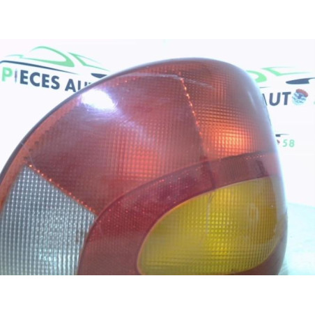 Feu arriere principal droit (feux) FORD FIESTA 4 PHASE 1 d’occasion
