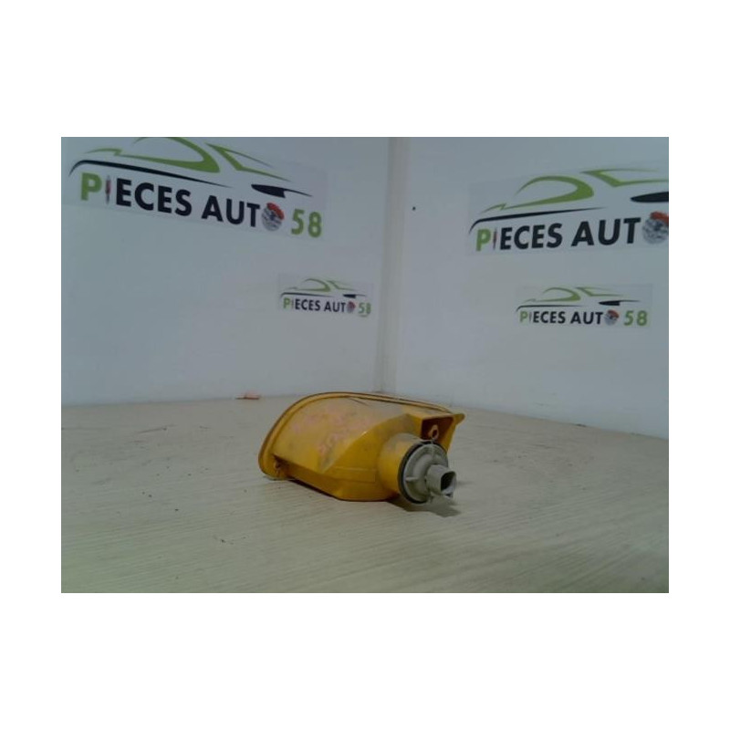 Optique avant secondaire droit (feux)(clignotant) FORD  d’occasion