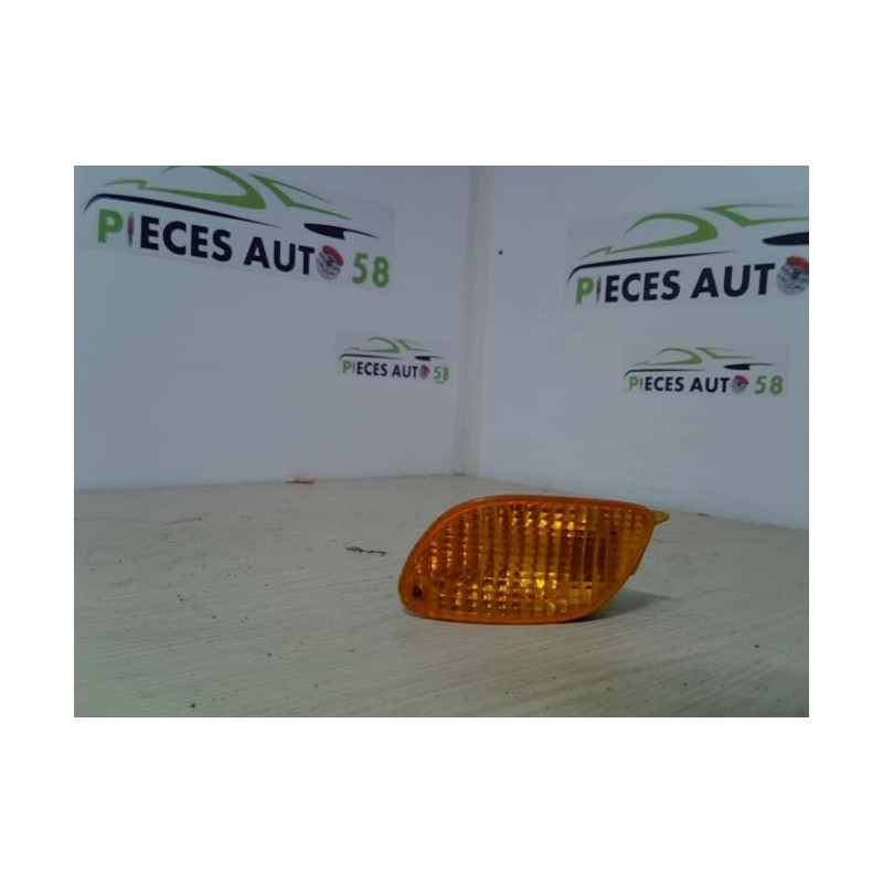 Optique avant secondaire gauche (feux)(clignotant) FORD  d’occasion