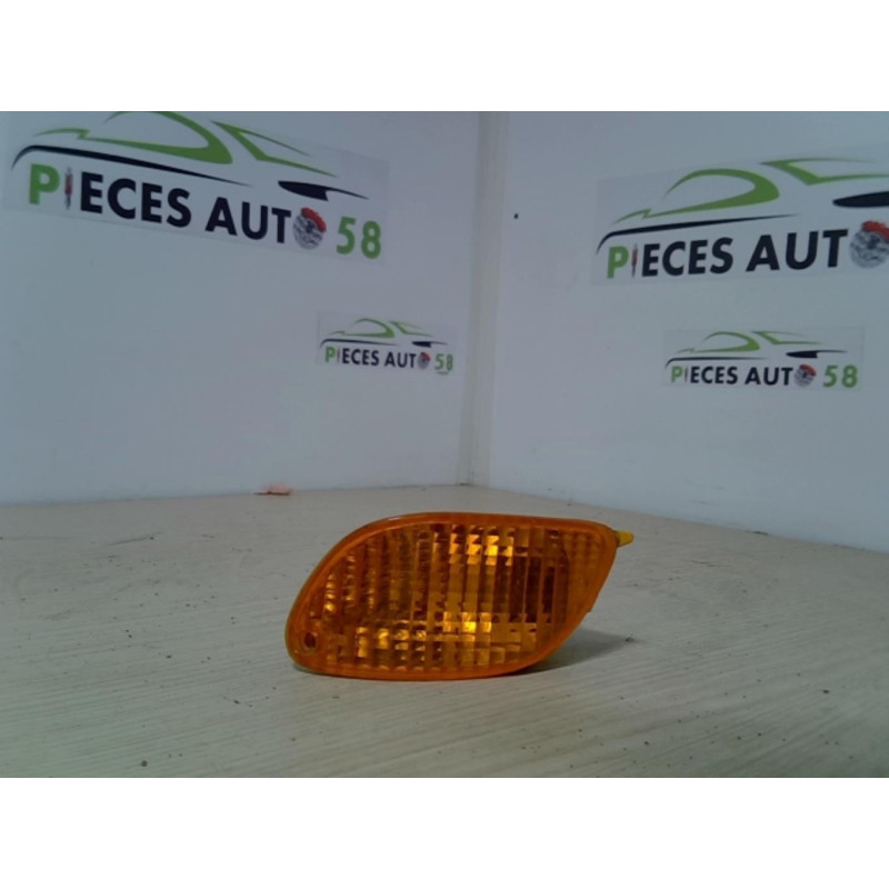 Optique avant secondaire gauche (feux)(clignotant) FORD  d’occasion
