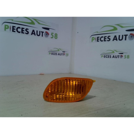 Optique avant secondaire gauche (feux)(clignotant) FORD  d’occasion
