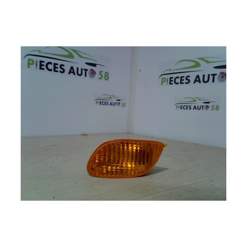 Optique avant secondaire gauche (feux)(clignotant) FORD  d’occasion