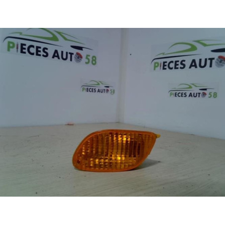 Optique avant secondaire gauche (feux)(clignotant) FORD  d’occasion