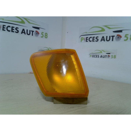Optique avant secondaire droit (feux)(clignotant) FORD  d’occasion