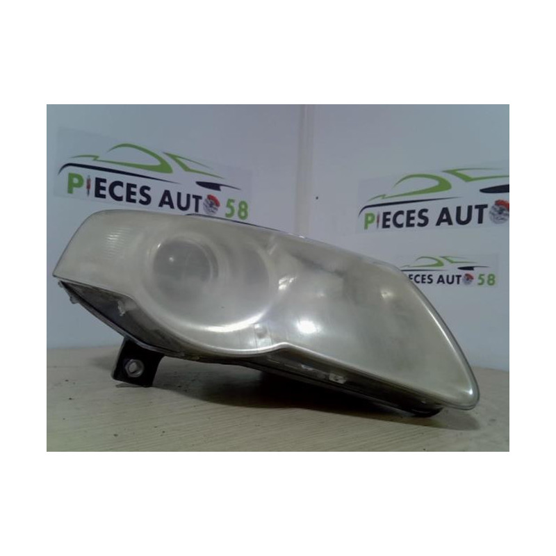 Optique avant principal droit (feux)(phare) VOLKSWAGEN PASSAT 5 d’occasion