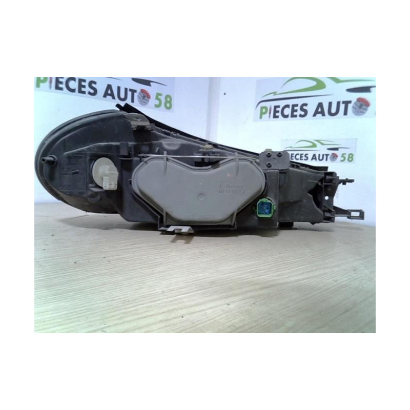 Optique avant principal gauche (feux)(phare) FORD  d’occasion
