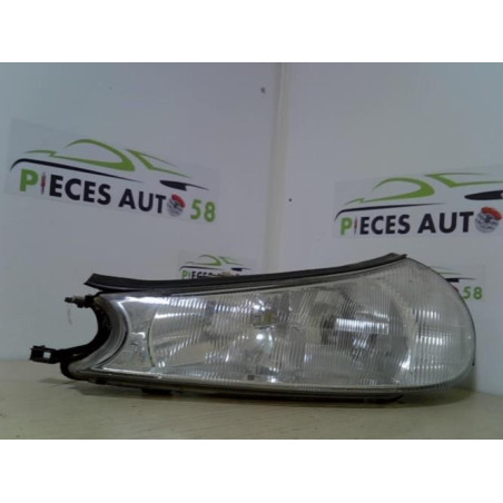 Optique avant principal gauche (feux)(phare) FORD 1.8 TD d’occasion