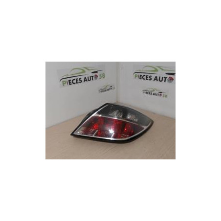 Feu arriere principal droit (feux) OPEL ASTRA H GTC PHASE 1 d’occasion