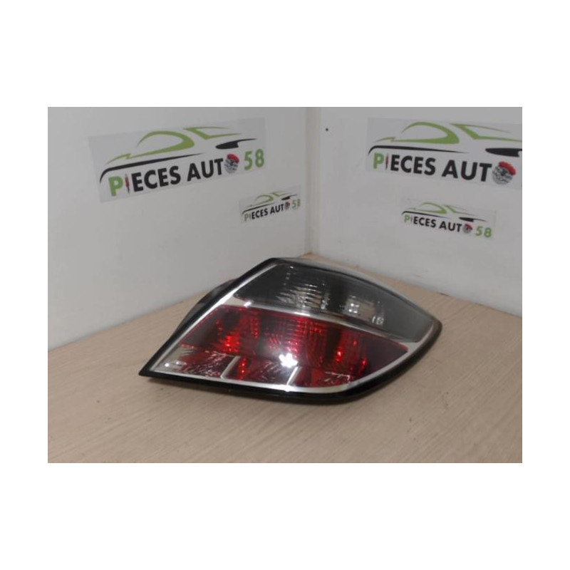 Feu arriere principal droit (feux) OPEL ASTRA H GTC PHASE 1 d’occasion
