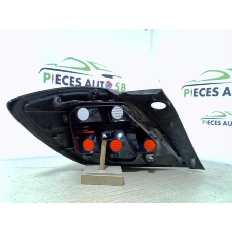 Feu arriere principal droit (feux) OPEL ASTRA H GTC PHASE 1 d’occasion