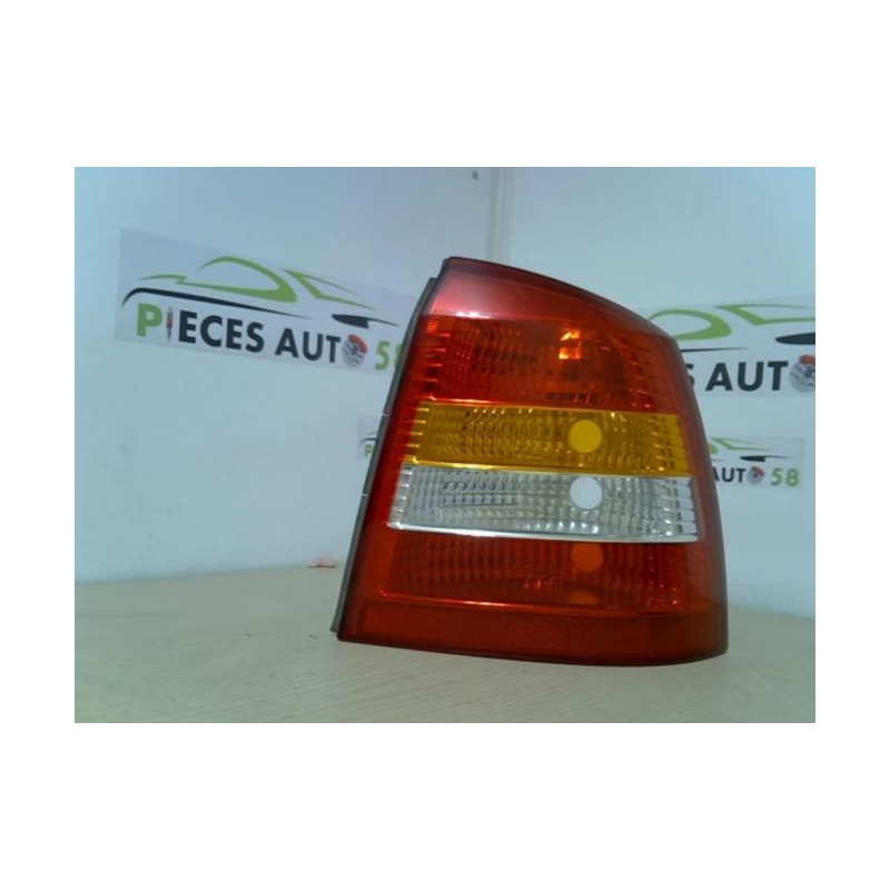 Feu arriere principal droit (feux) OPEL  d’occasion