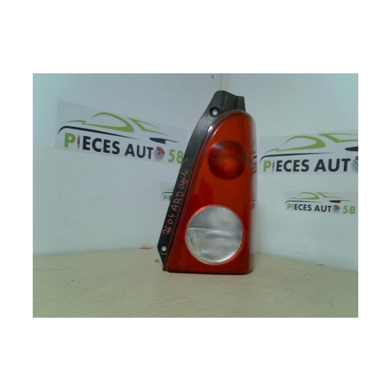 Feu arriere principal droit (feux) OPEL AGILA A d’occasion