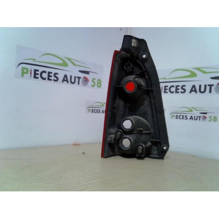 Feu arriere principal droit (feux) OPEL AGILA A d’occasion