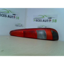 Feu arriere principal droit (feux) FORD FIESTA 5 PHASE 1 d’occasion