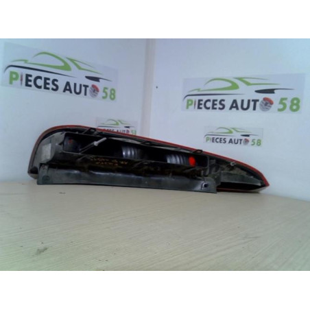 Feu arriere principal droit (feux) FORD FIESTA 5 PHASE 1 d’occasion