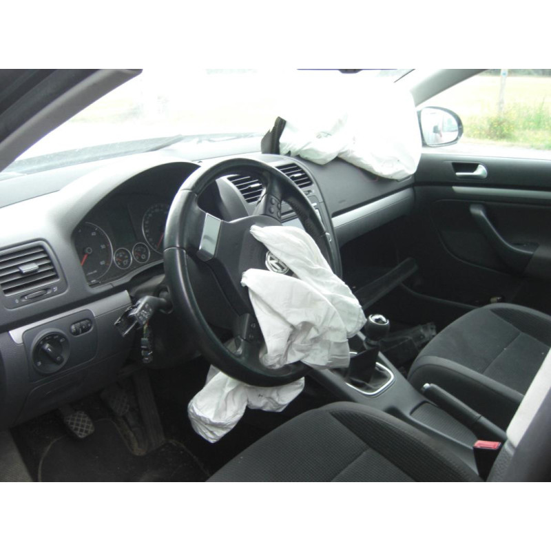Platine feu arriere gauche VOLKSWAGEN GOLF 5 BREAK d’occasion
