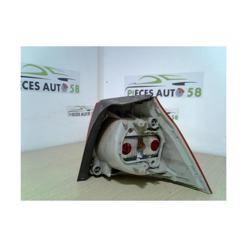 Feu arriere principal gauche (feux) VOLKSWAGEN GOLF 5 d’occasion