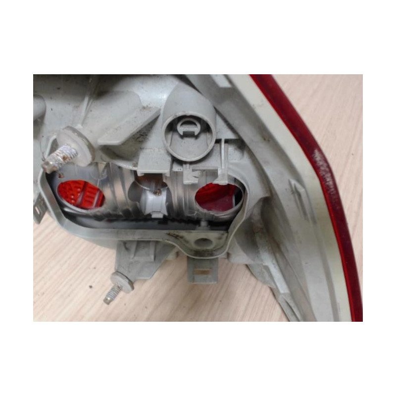 Feu arriere principal gauche (feux) VOLKSWAGEN GOLF 5 d’occasion